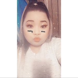 Meet your Posher, Hlee